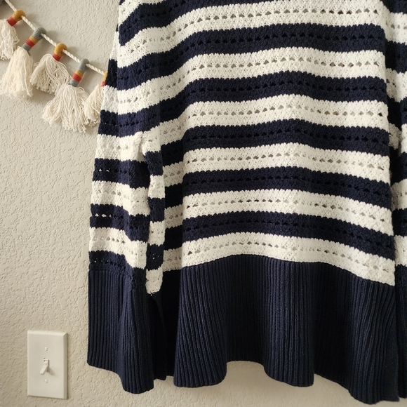 GAP 24/7 Spit Hem Crochet Stripe Chunky Knit Boxy Oversize Pullover Sweater L - Picture 11 of 13